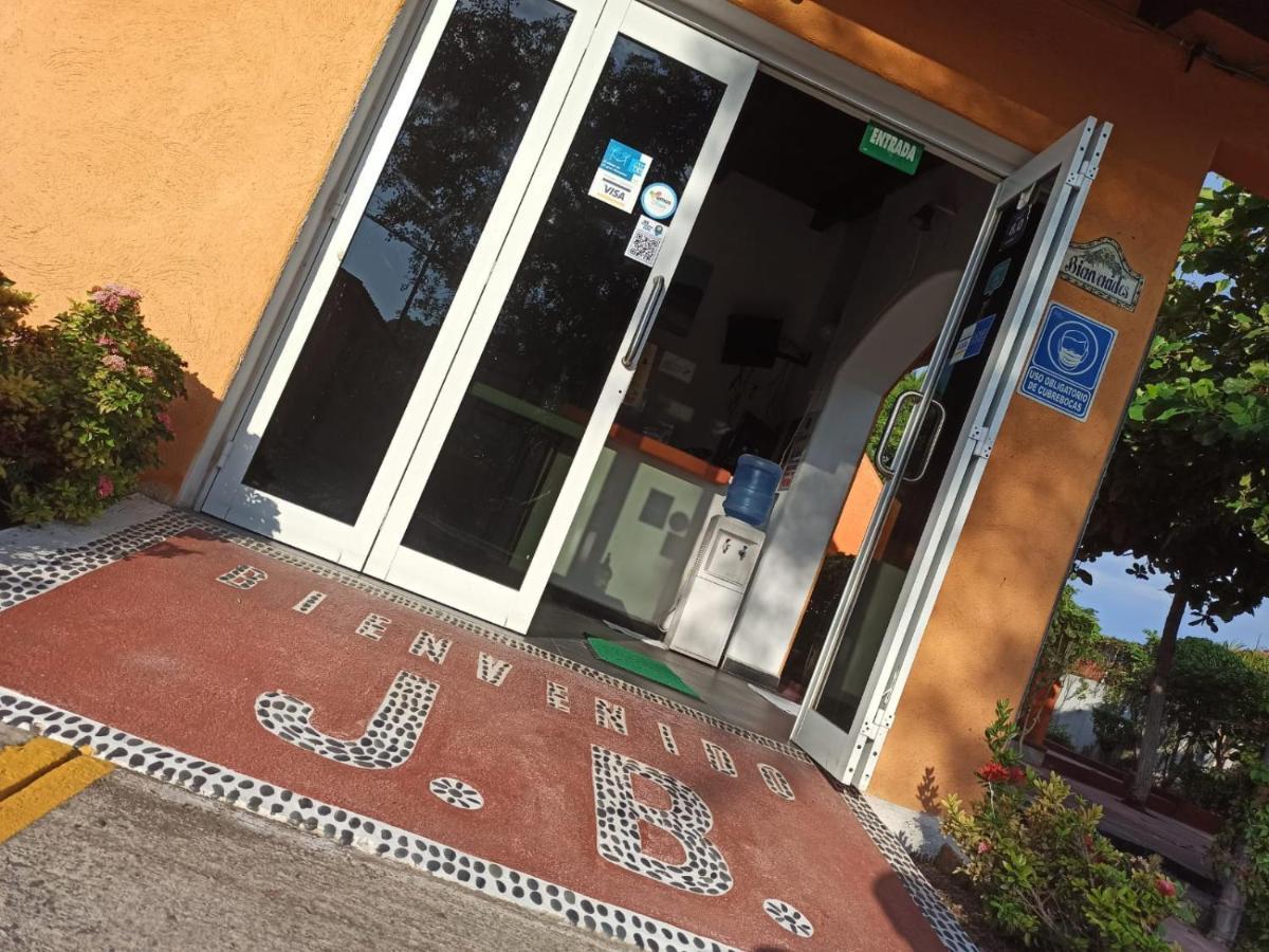 Hotel J.B. زيهواتانيجو المظهر الخارجي الصورة